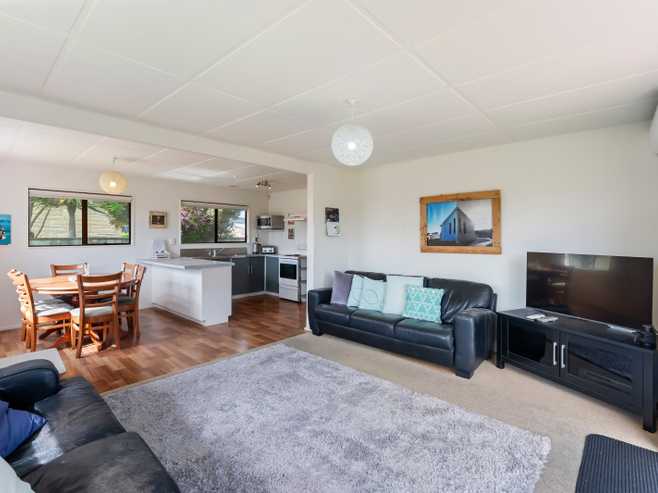 30 Babbacombe Avenue, Otaki Beach