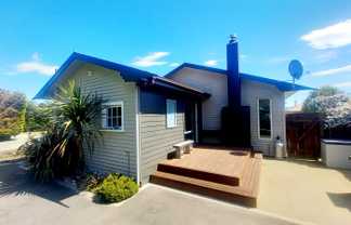19 and 21 Sneyd Street, Tuatapere