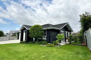 8 Kahuparere Crescent, Pyes Pa