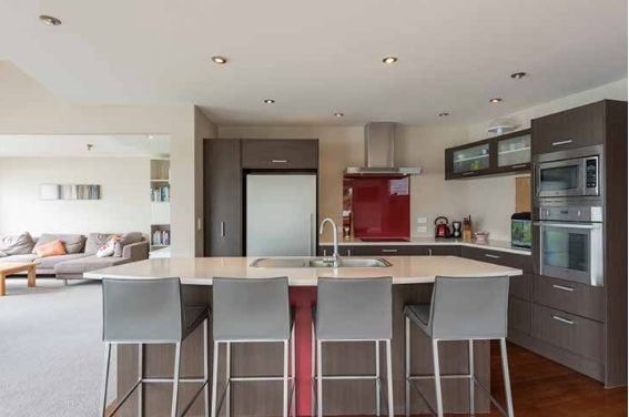 Spacious Family Home in Houghton Bay 4