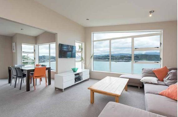 Spacious Family Home in Houghton Bay 5
