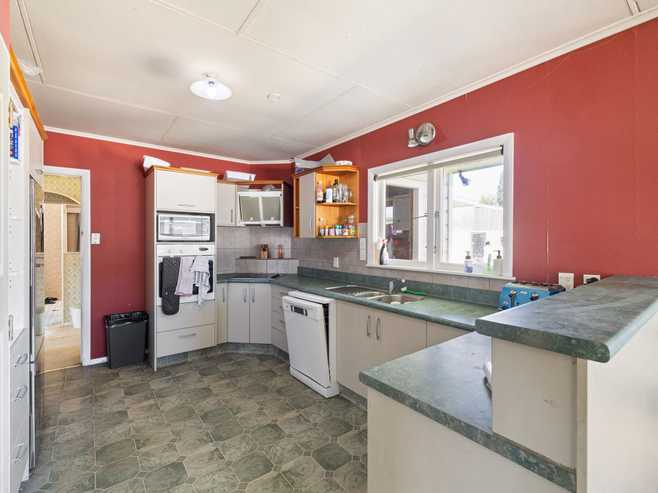 17 Poole Street, FEILDING