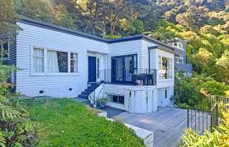 55 Walter Road, Lowry Bay