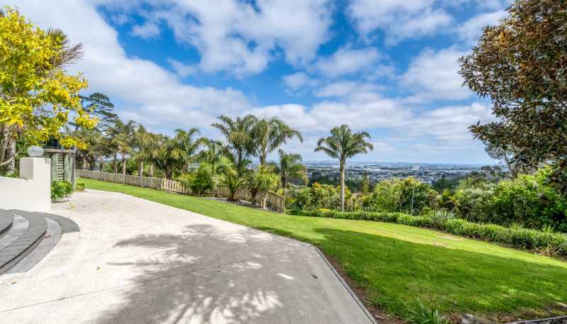 549 Redoubt Road, Flat Bush