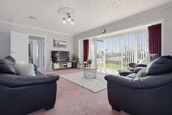 20 Pamela Place, Deanwell