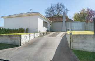  Russell Place, Brookfield