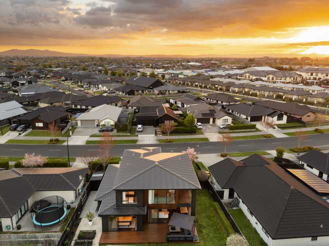 32 Kimbrae Drive, Rototuna