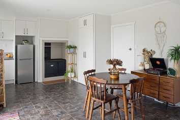 299 Utopia Road, Westport