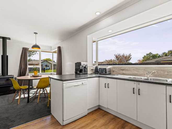 6b Paget Drive, Woodend