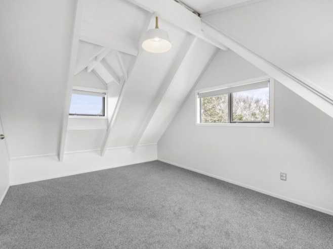 7 & 7A Litchfield Place, Clarks Beach