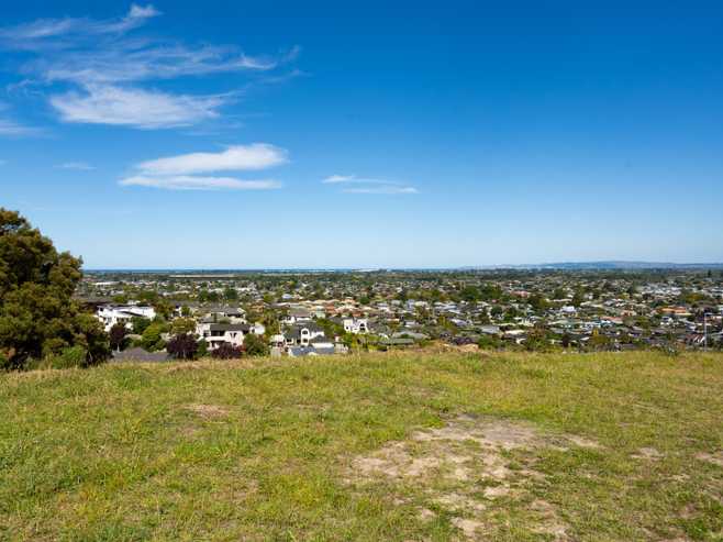14 Ridgeway Tce, Taradale