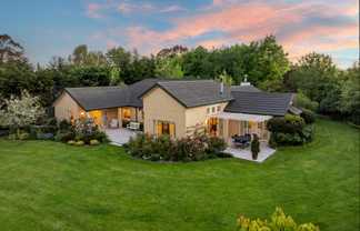 10 Newton Place, Amberley
