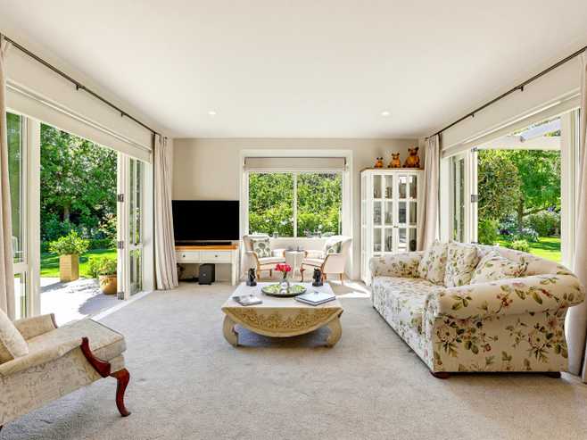 10 Newton Place, Amberley