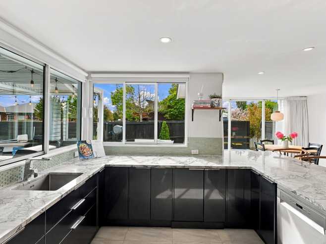 68 Blighs Road, Strowan