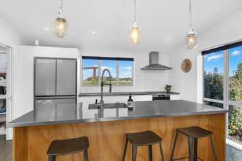 48 Gressons Road, Waikuku