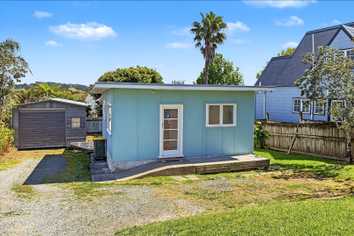 6 Foster Crescent , Snells Beach