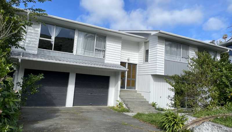 10 Greyfriars Crescent, Tawa