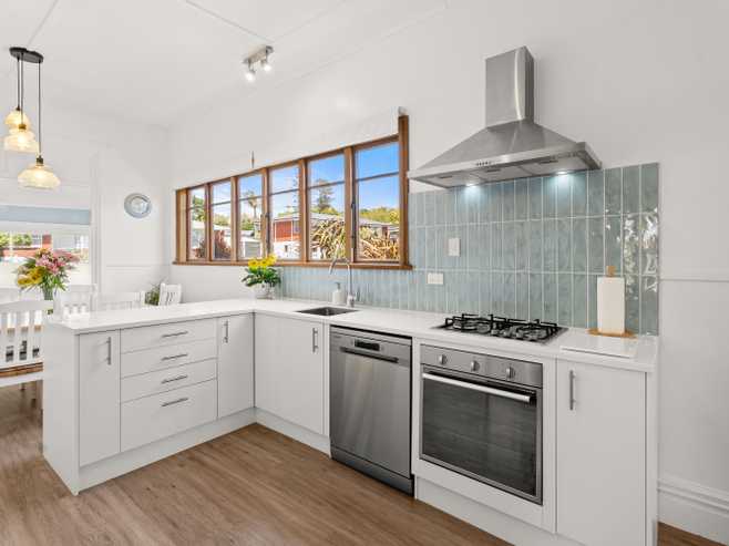 4 Handley Place, Glen Avon