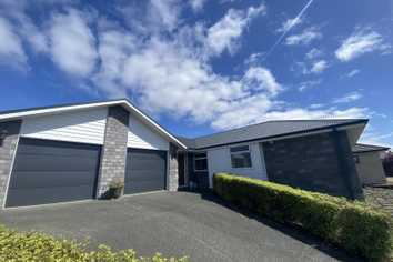 39 Pebble Beach Boulevard, Kamo
