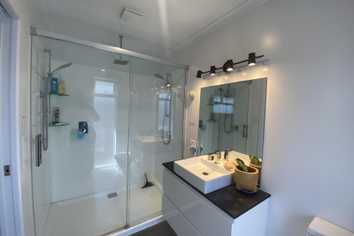 39 Pebble Beach Boulevard, Kamo