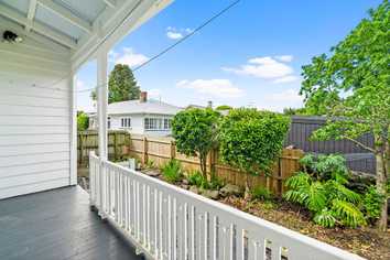 1145C New North Road, Mount Albert