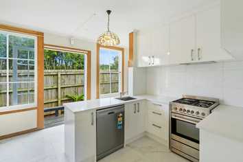 1145C New North Road, Mount Albert
