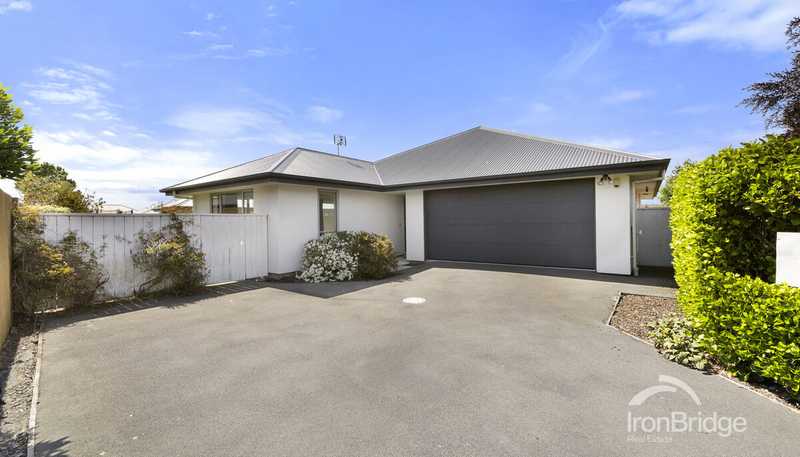 20 Saint Adela Place, Woolston