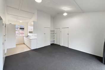 2/80 Russell Street, Palmerston North Central