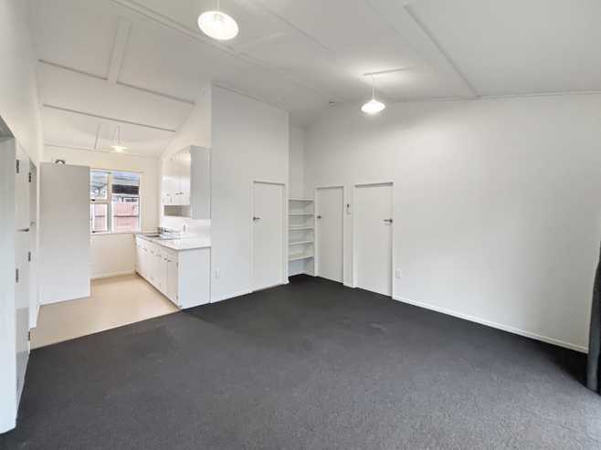 2/80 Russell Street, Palmerston North Central