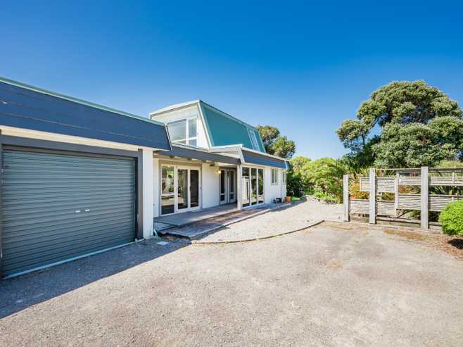 9B Olive Terrace, Paraparaumu Beach