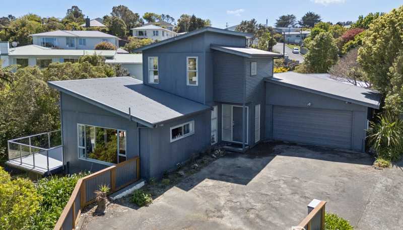 17 Martin Grove, Normandale