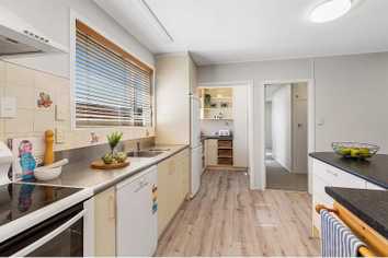 56 Lincoln Avenue, Tawa