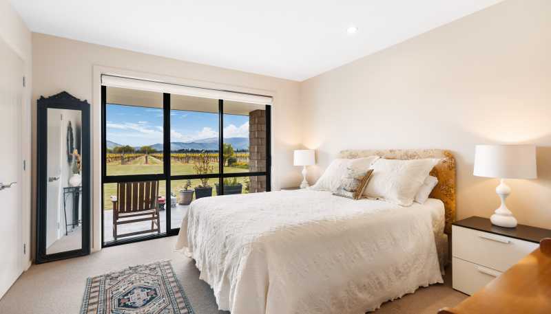 230 Hillview Road, Alexandra