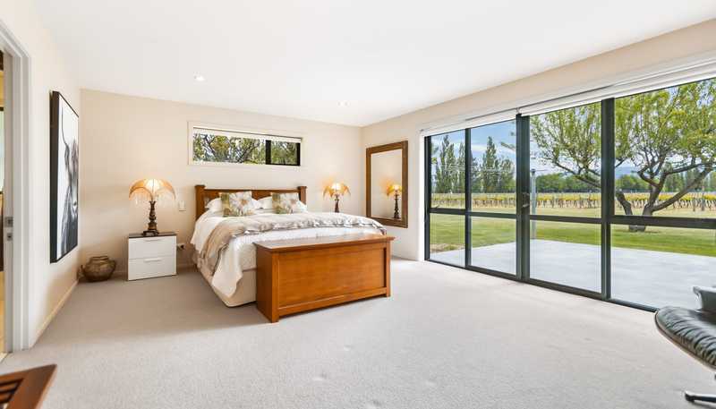 230 Hillview Road, Alexandra