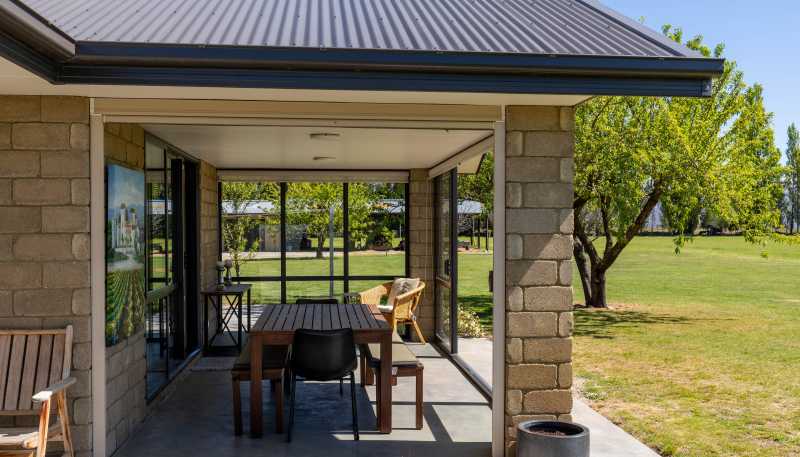 230 Hillview Road, Alexandra