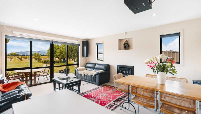 230 Hillview Road, Alexandra