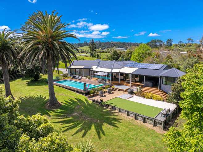 16 Frost Road, Silverdale