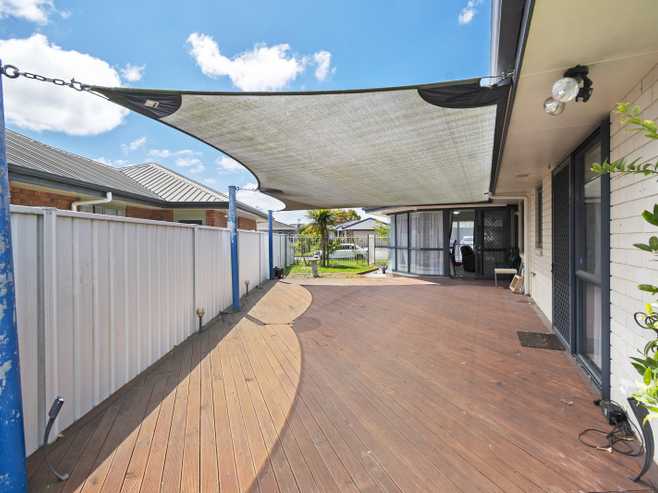 5 Lancewood Lane, Roslyn
