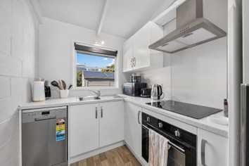 3/90 Worksop Road, Masterton