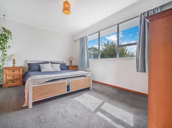 2/15 Poinsettia Place, Henderson