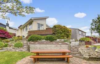 22 Gray Avenue, Paraparaumu Beach