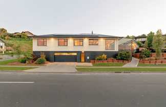 123 Cashmere Drive, Fitzherbert
