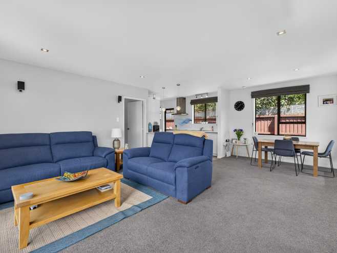 57B Lowry Avenue, Redwood