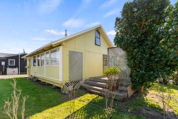 27 Guthrie Crescent, Castlepoint