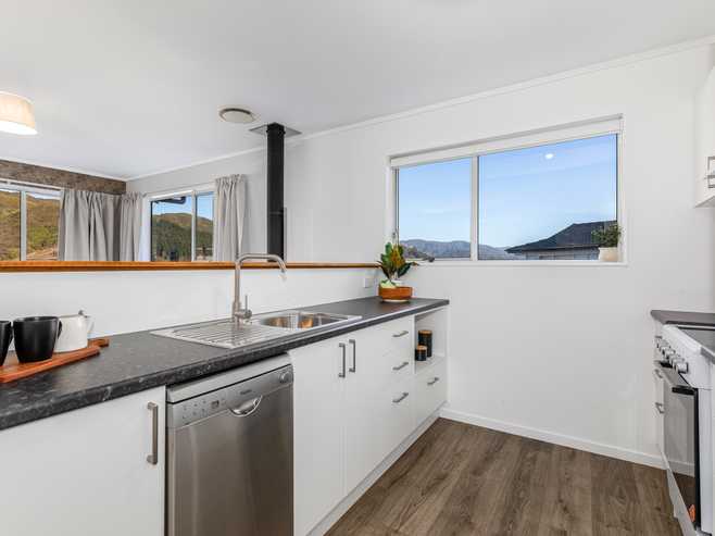 25 Newburn Grove, Wainuiomata