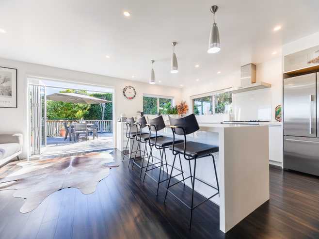 12 William Avenue, Raumati South