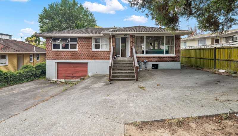 31 Kingdale Road, Henderson
