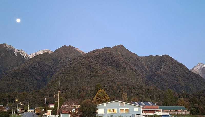 Betsey Jane Eatery & Bar, Fox Glacier