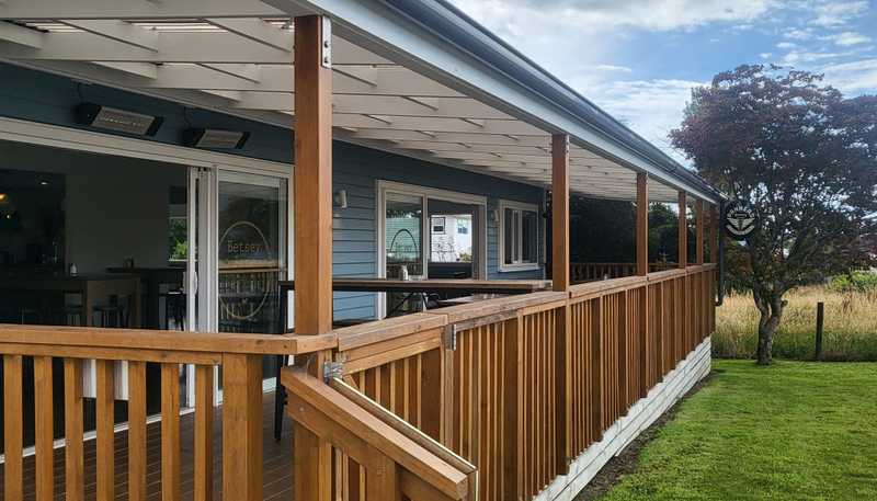 Betsey Jane Eatery & Bar, Fox Glacier