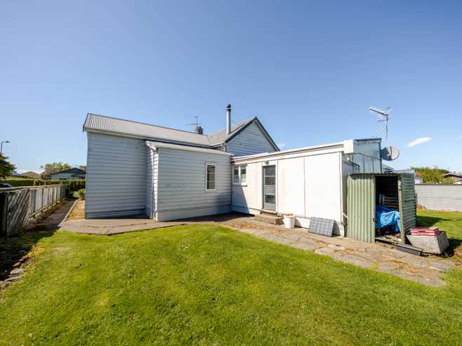261 Nelson Street, Strathern